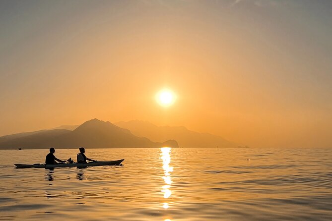 Kayak Tour in Capri Between Caves and Beaches - Safety Measures and Guidelines