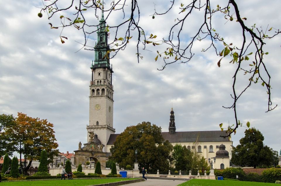 Krakow 1-Day Private Tour to Jasna Gora & Czestochowa - Common questions