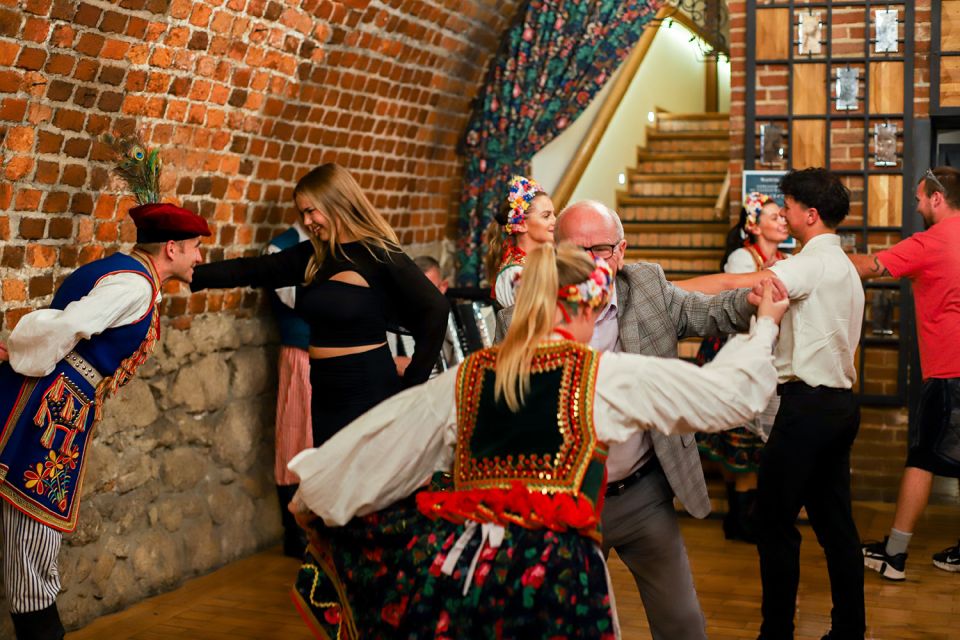 Krakow : Folk Show Dinner Drinking and Fun ! Book Now! - Entertainment