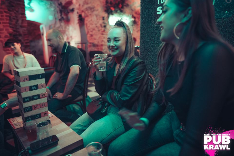 Krakow: Kazimierz Pub Crawl With 1-Hour of Unlimited Drinks - Location and Duration