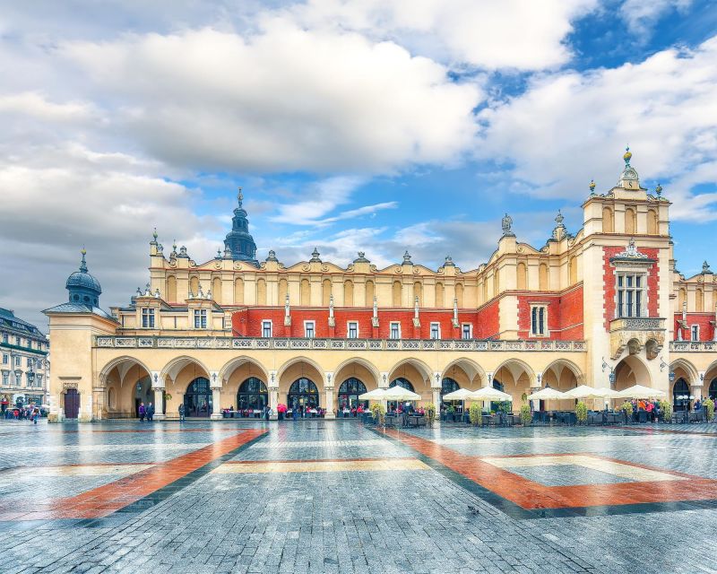 Krakow: Private Exclusive History Tour With a Local Expert - Preparation and Requirements