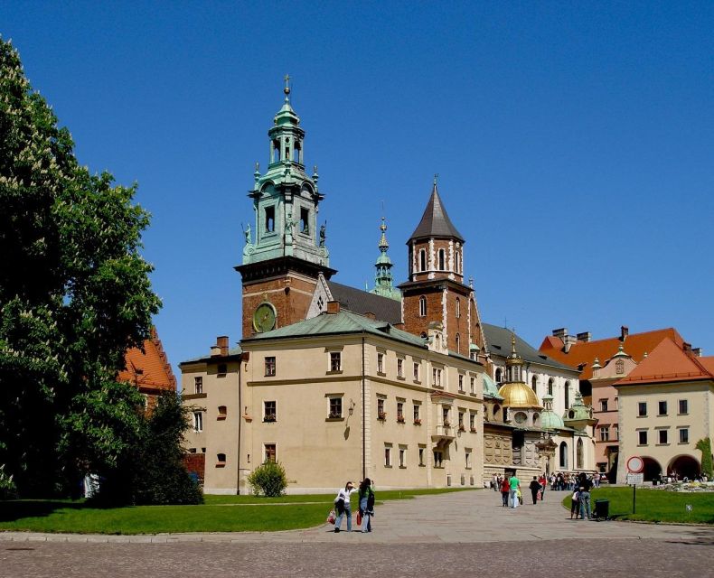 Krakow: Royal Cathedral and Bourgeois Basilica Guided Tour - Additional Information