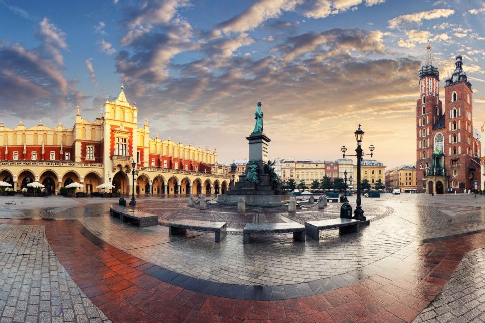 Krakow: Self-Guided Highlights Scavenger Hunt & Walking Tour - Tour Highlights and Attractions