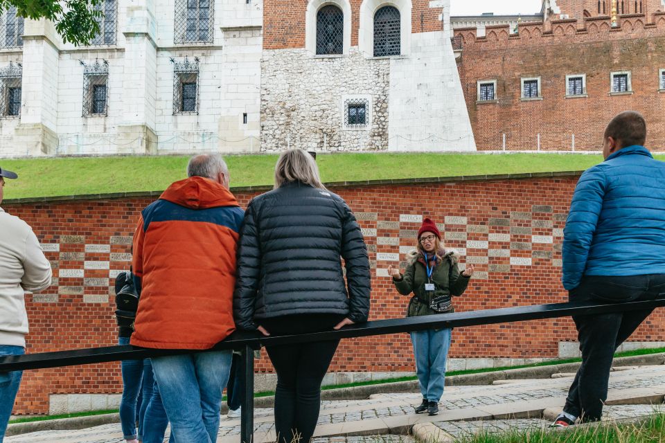 Krakow: Wawel Royal Hill Guided Tour - Helpful Tips