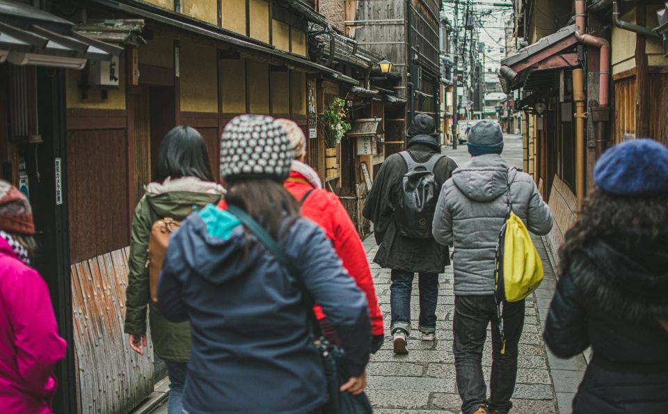 Kyoto: Geisha Arts Gion Cultural Walk With Geisha Show - Common questions