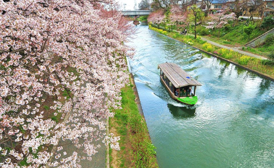 Kyoto: Guided Walking Tour of Fushimi With Private Option - Public and Private Tour Options