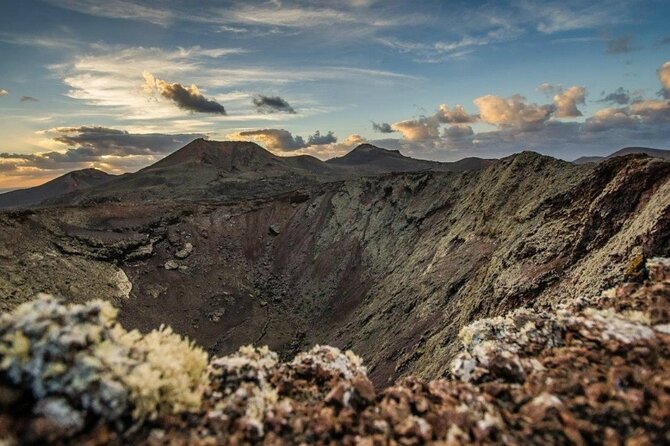 Lanzarote Landscapes Tour Including Timanfaya National Park - Highlights and Sightseeing Spots