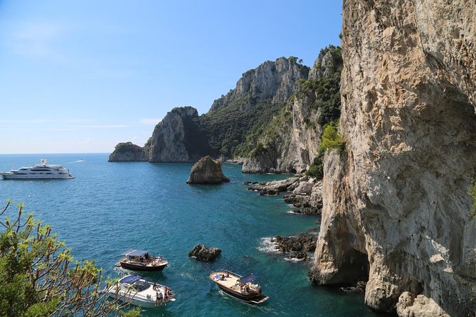 Li Galli Islands and Capri Small Group Boat Tour From Amalfi - Common questions