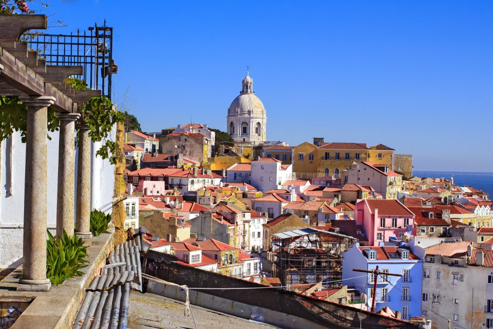 Lisbon: Hills Red Tram Tour by Tram 28 Route 24-Hour Ticket - Tour Highlights