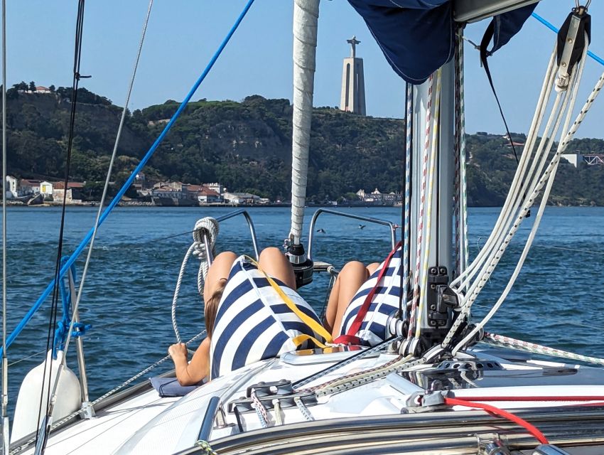 Lisbon: Private Boat Tour. Sailing Experience & Sunset. - Inclusions