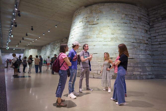 Louvre Museum Must-Sees: Skip-the-Line Semi-Private Guided Tour - Meeting Point Details