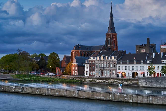 Maastricht Experience With a Local Photographer - Cancellation Policy