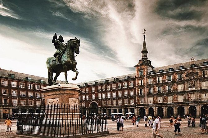 Madrid The Old City Guided Walking Tour - Private Tour - Booking Process