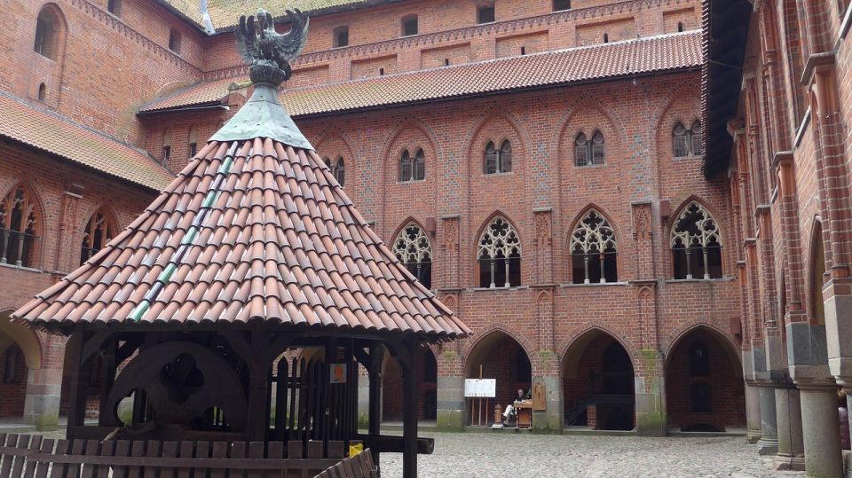 Malbork Castle Tour: 6-Hour Private Tour - Malbork Castle: Historical Significance