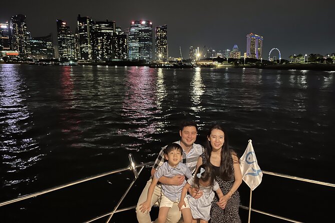Marina Bay Sands Yacht Cruise With Dinner - Booking Process