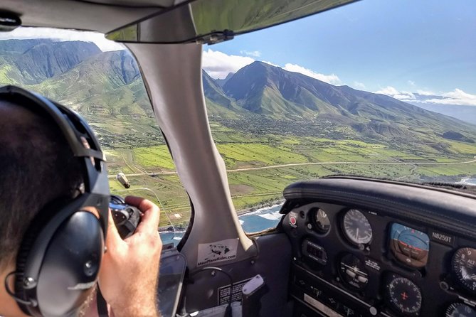 Maui Circle Island-Private-Air Tour: up to 3: Waterfalls & Lava! - Reviews and Ratings