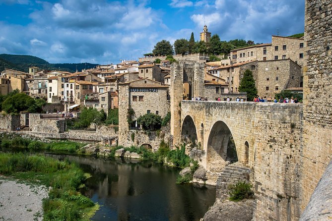 Medieval Three Villages Small Group Day Trip From Barcelona - Itinerary Details