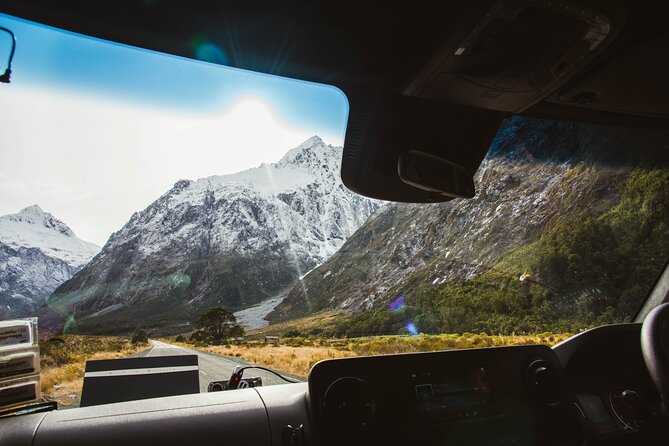 Milford Sound Small Group Tour From Queenstown With Scenic Flight - Tour Highlights