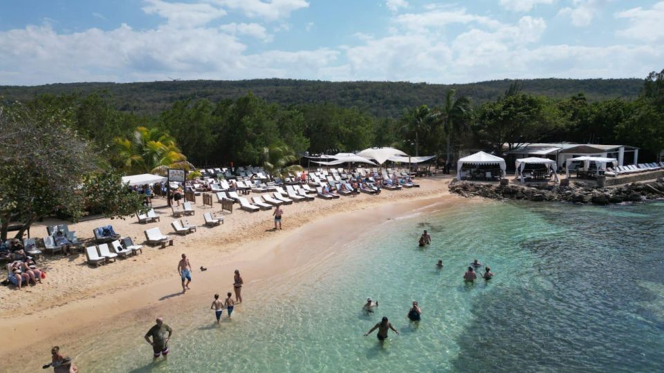 Montego Bay: River Tubing & Bamboo Beach Club VIP Access - Experience at Bamboo Beach Club