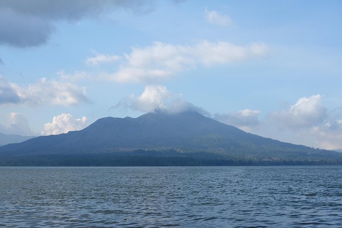 Mount Batur Volcano - Sunrise Trekking Tour With Breakfast - Hiking Experience Insights