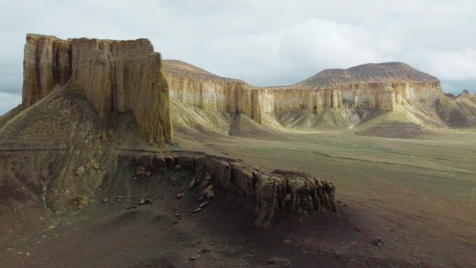 Multi Day Group Tour to 15 Natural Attractions in Mangystau - Day 5: Bozjyra Fangs & Dragon Crest