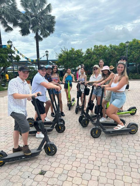 Nassau: E-Scooter Tour With Food Tasting and Local Drinks - Customer Reviews