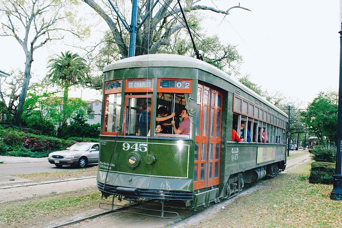 New Orleans Garden District and Lafayette Cemetery Tour - Directions