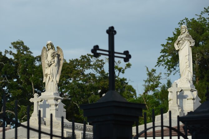 New Orleans St. Louis Cemetery No. 3 Walking Tour - Common questions