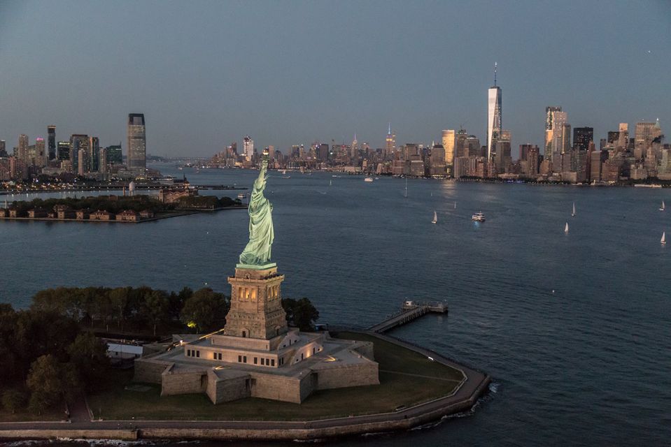 New York: Private Scenic Helicopter Charter With Champagne - Pricing Details