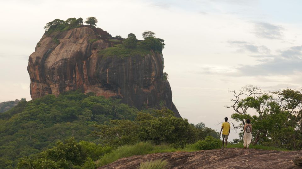 Non-Touristic Sigiriya on Tuktuk - Reviews