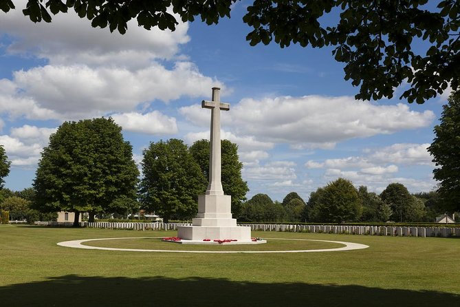 Normandy Battlefields Tour - Sword Beach and the British Airborne Sector (B2) - Common questions