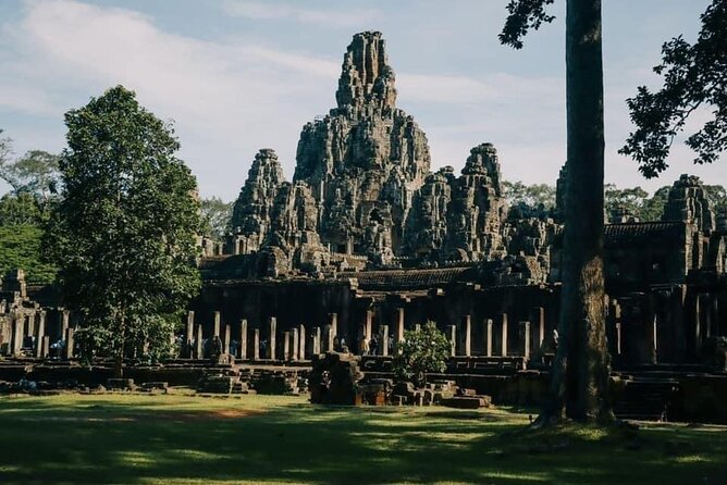 One Full Day Private Tour of Angkor Wat, Ta Prohm, Angkor Thom & Banteay Srie - Booking Information