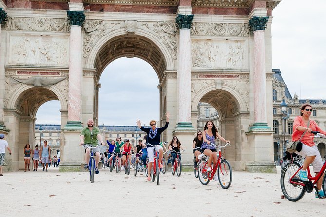 Paris Sightseeing Guided Bike Tour Like a Parisian With a Local Guide - Meeting Point Details