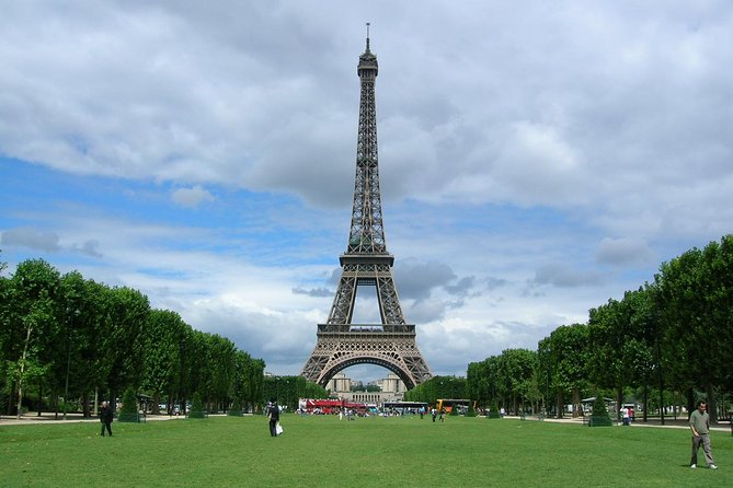 Paris Top Attractions & Hidden Gems Around Your Hotel Private Orientation Tour - Common questions