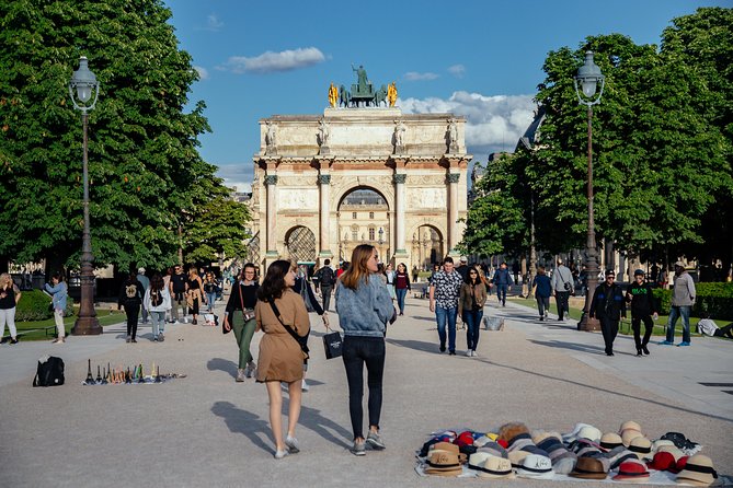 Paris With Locals: Louvre PRIVATE Tour With a Local - Last Words