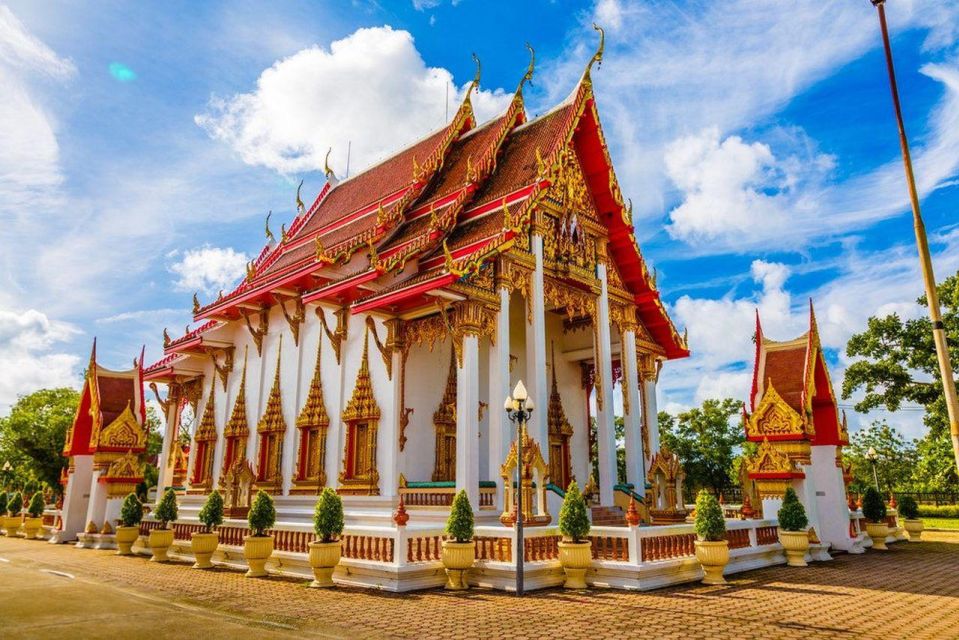 Phuket: Old Town, Big Buddha, and Wat Chalong Van Tour - Experience Summary
