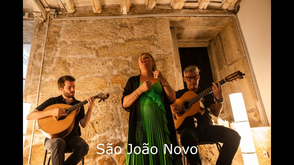 Porto: Live Fado Show With Glass of Port Wine - Book Your Casa Do Fado Spot