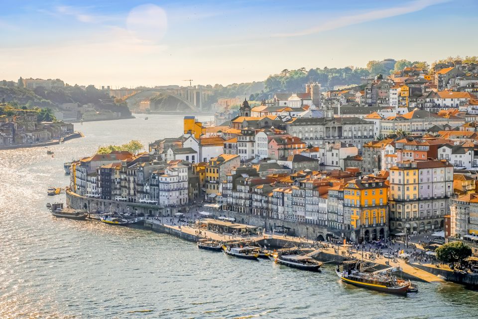 Porto: Six Bridges Cruise - Location Information