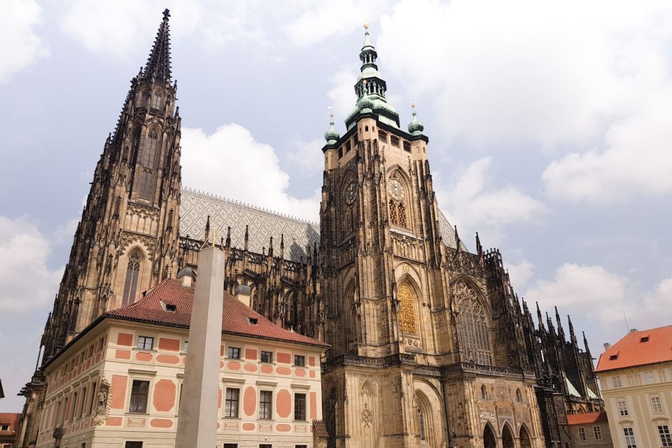 Prague Castle: Admission Ticket With Transfer And Audioguide - Reservation Process