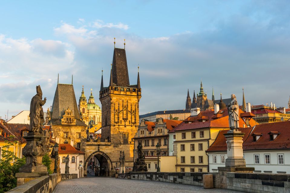 Prague: Castle and Jewish Quarter Tour With Cruise and Lunch - Additional Tips