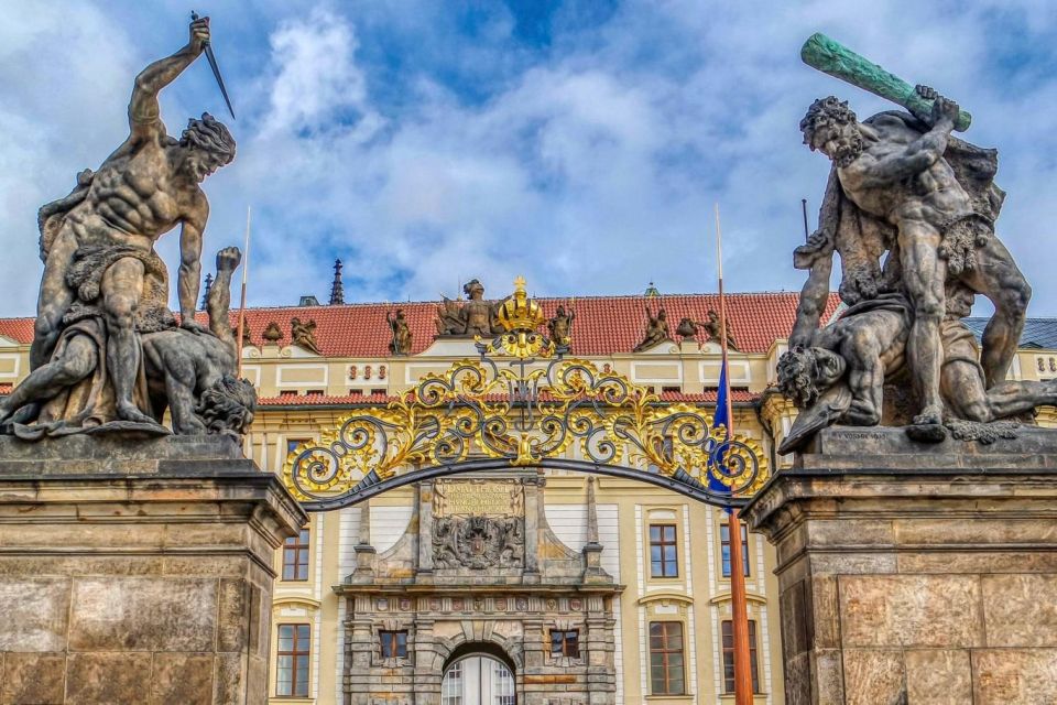 Prague Castle: Audio Guide in Your Smartphone - Tour Features