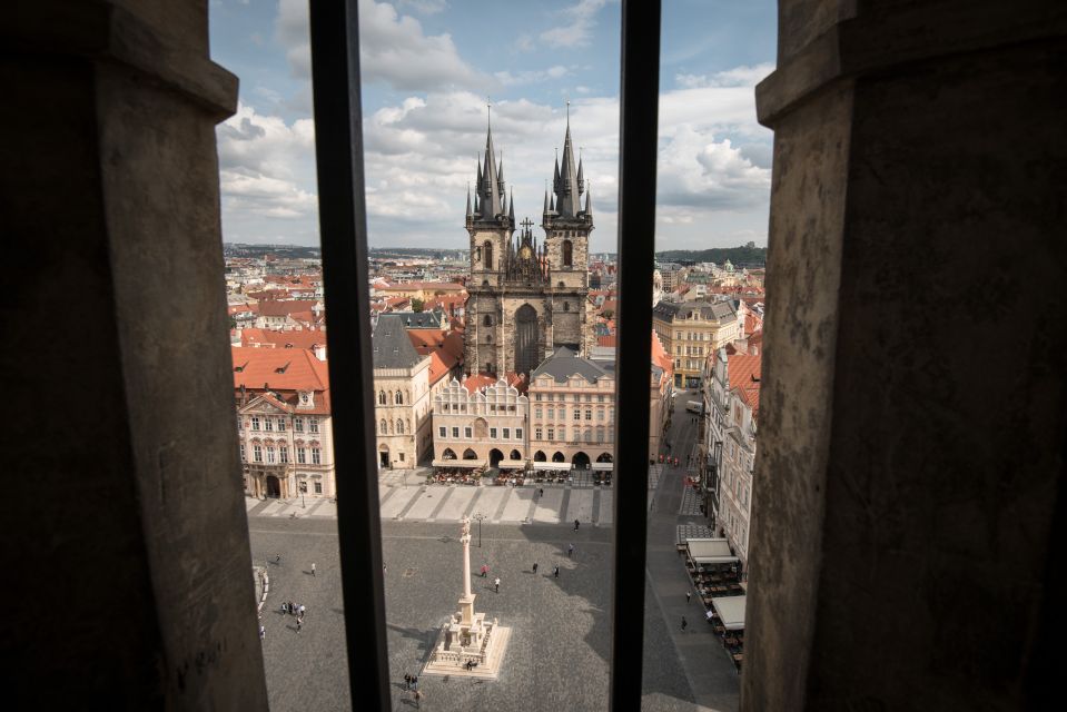 Prague: Old Town, Astronomical Clock & Underground Tour - Customer Reviews and Ratings