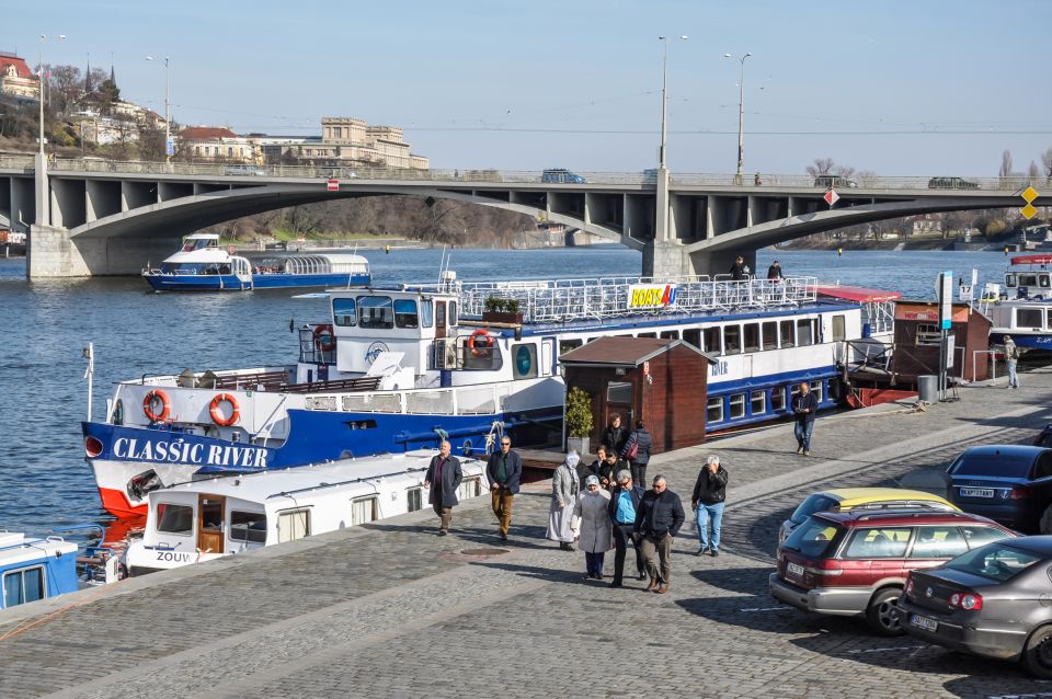 Prague: Panoramic Vltava River Cruise - Additional Details