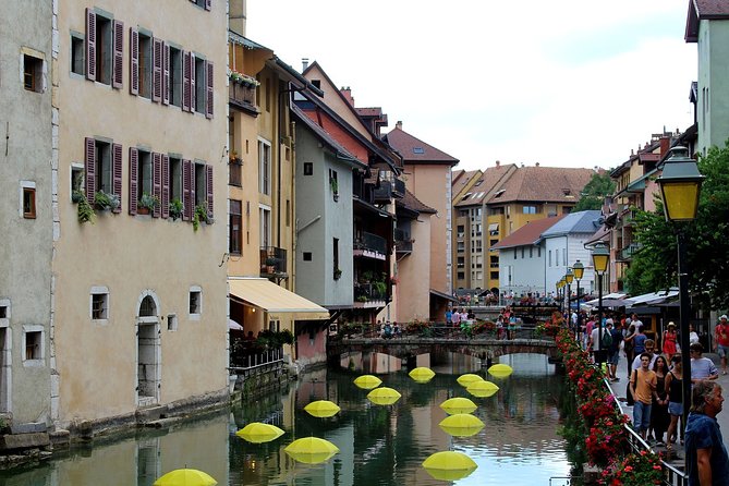 Private 2-Hour Walking Tour of Annecy With Official Tour Guide - Tour Inclusions