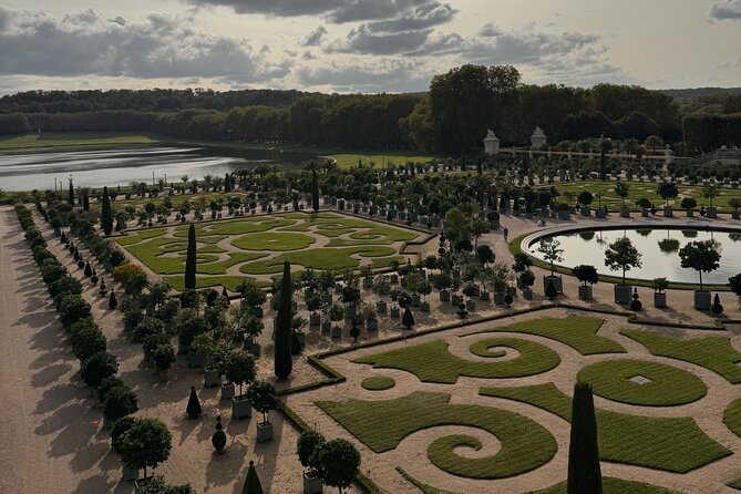 Private 5-Hour Tour to Palace of Versailles (Skip the Line) From Paris Hotel - Common questions