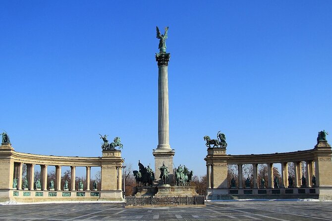 Private Day Tour to Budapest From Vienna - Meeting Point Information