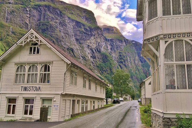 PRIVATE GUIDED Tour: the Heart of Norway – Viking Special, 8-9 Hours – SUMMER - Cancellation Policy