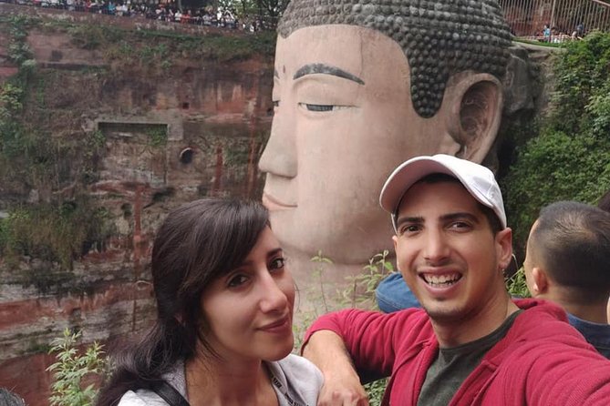 Private Leshan Giant Buddha and Local Food Tasting Trip - Common questions