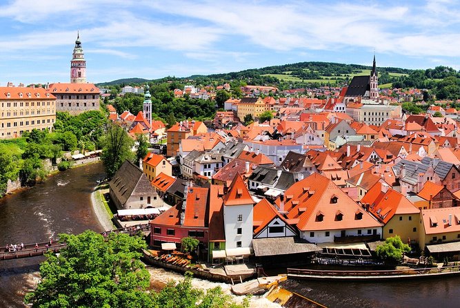 Private One Way Sightseeing Transfer From Vienna to Prague via Cesky Krumlov - Common questions