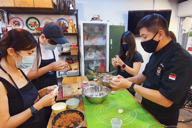 Private Peranakan Cooking Class in a Studio Near Lavender MRT - Common questions